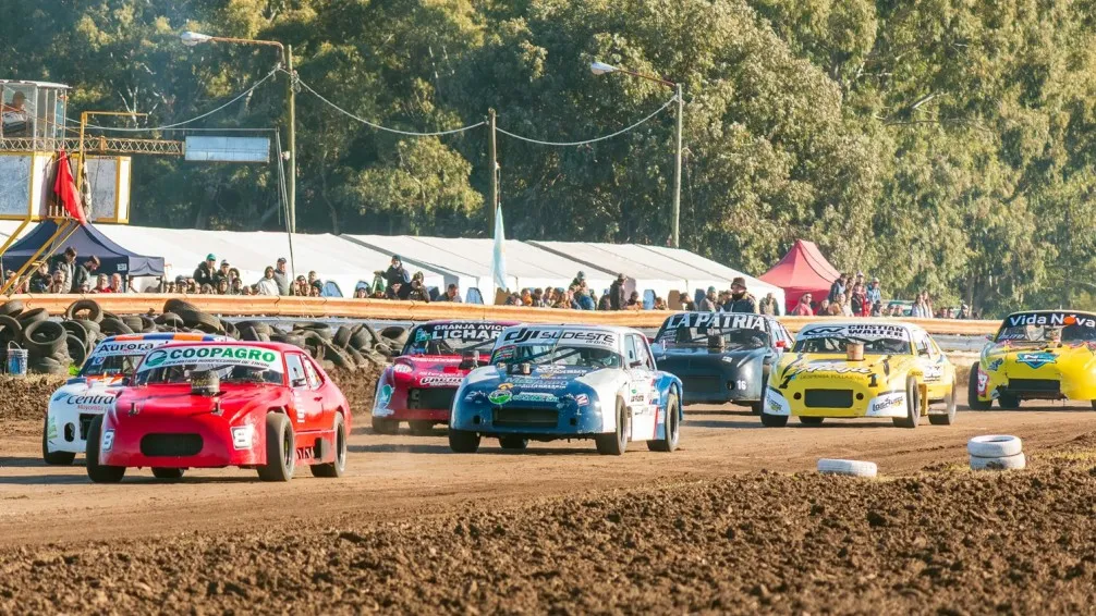 La Cascada acelera con invitados y un campeonato al rojo vivo