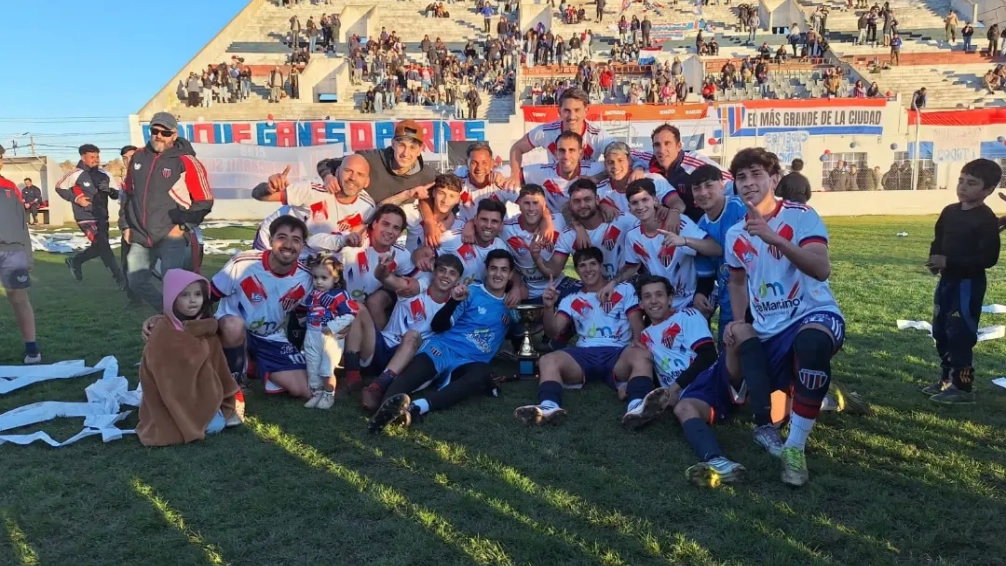 Ferro no dejó boleto para nadie y levantó el Apertura