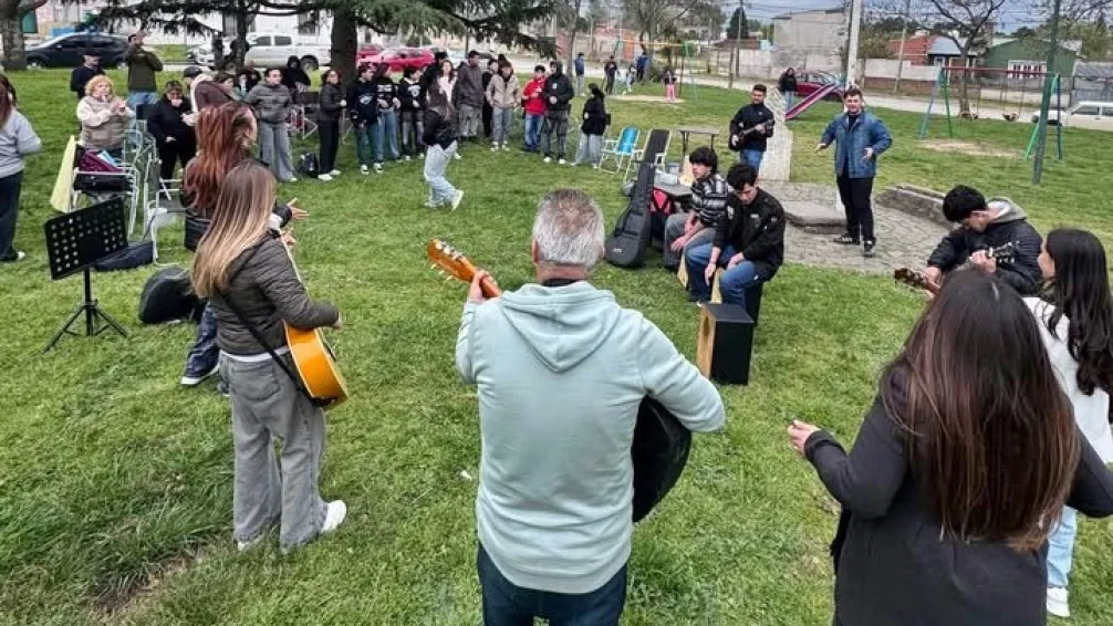 Encuentro comunitario por la prevención del suicidio en Tandil
