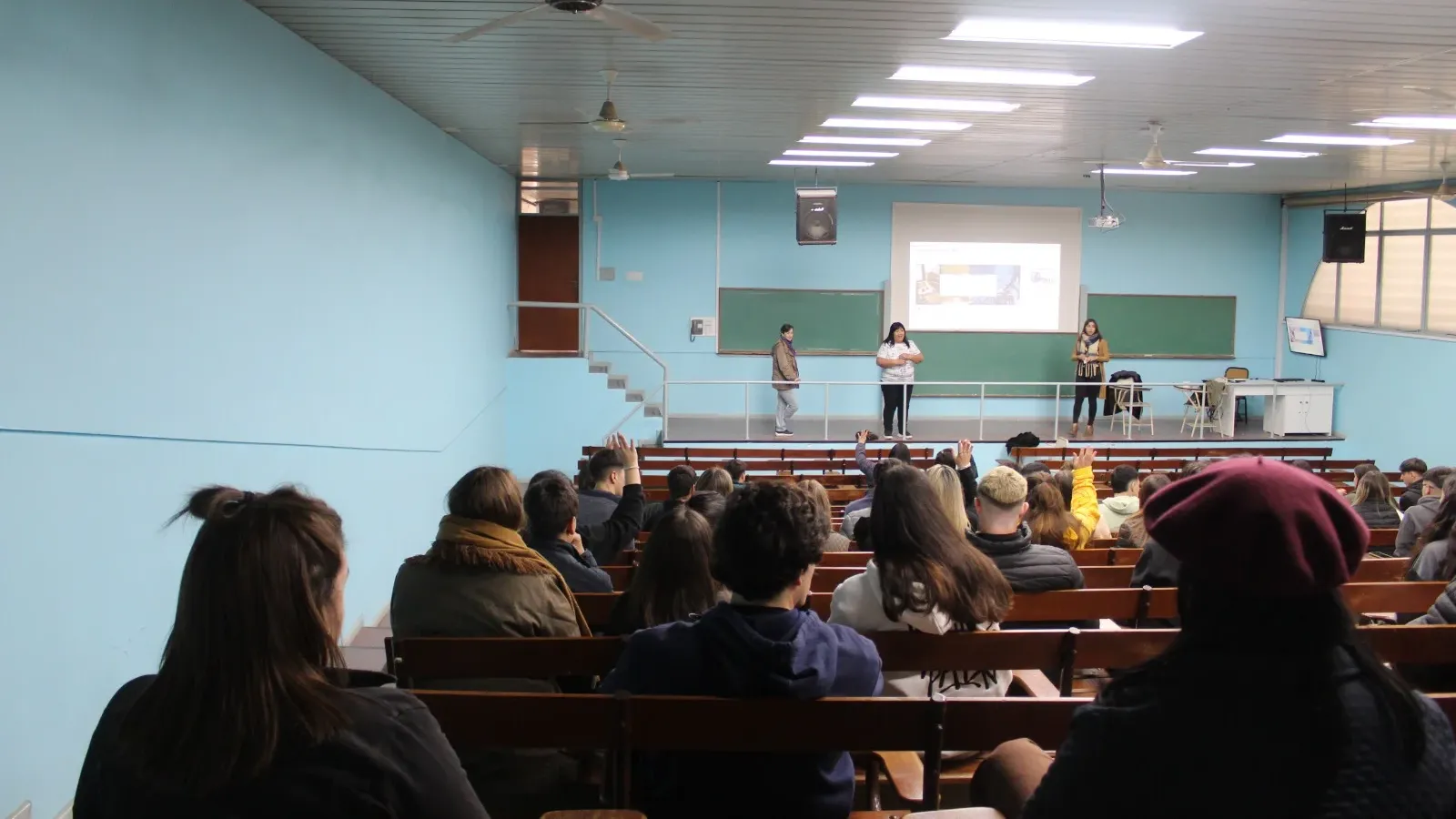 Veterinarias busca auxiliares y el reloj ya corre