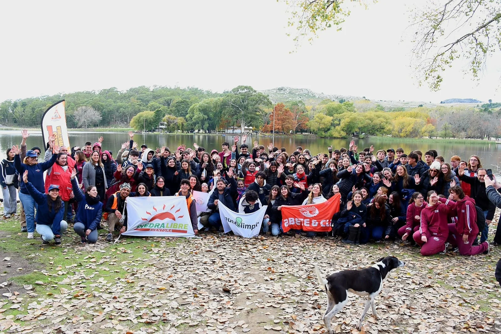 290 jóvenes salen al Parque a limpiar lo que otros tiran