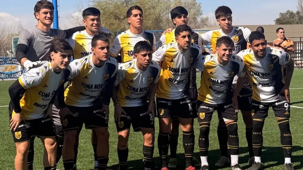 Santamarina viajó 1.100 km para cerrar un año a la deriva