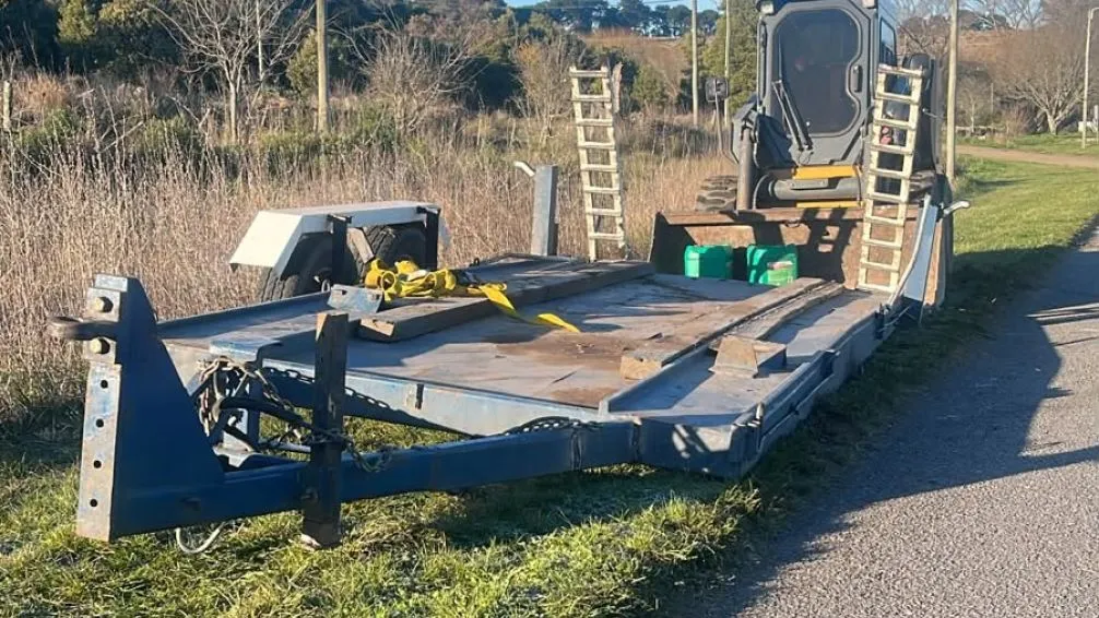 Una rueda de tráiler dejó a un conductor con lesiones graves