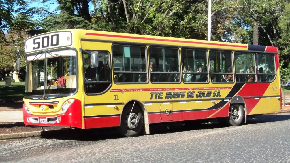 Los colectivos cambian de ritmo y el boleto sube en noviembre