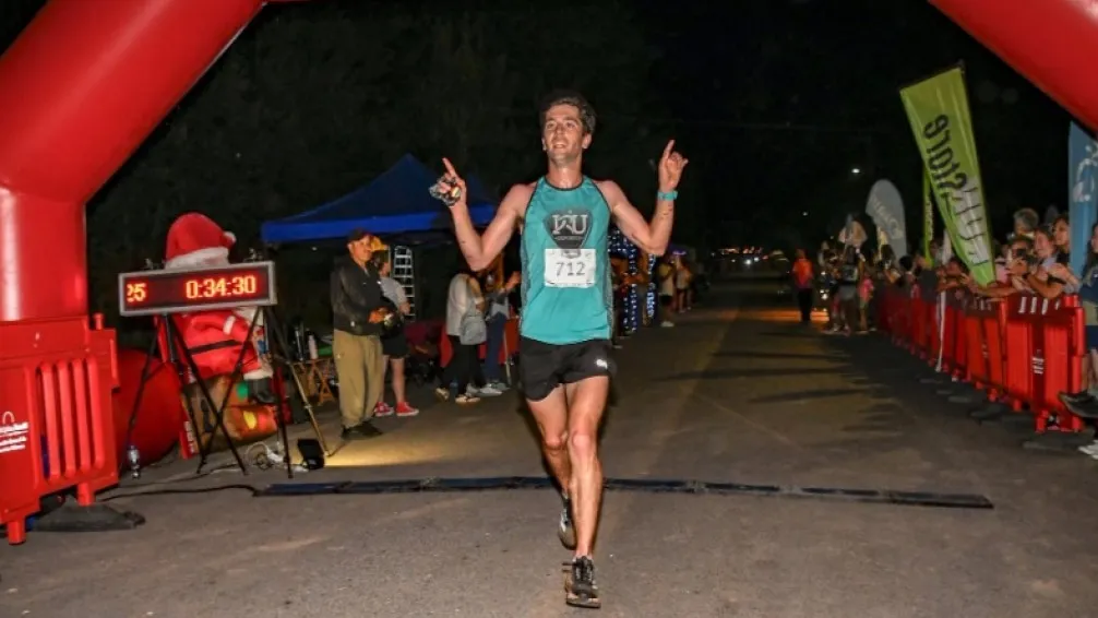 Linterna en mano: la 10K Noel estrena Parque del Origen