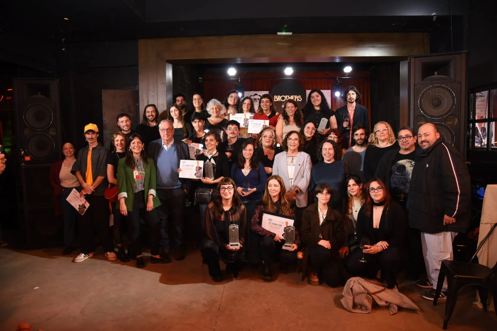 Un arma de título, nueve años de archivo y el premio mayor