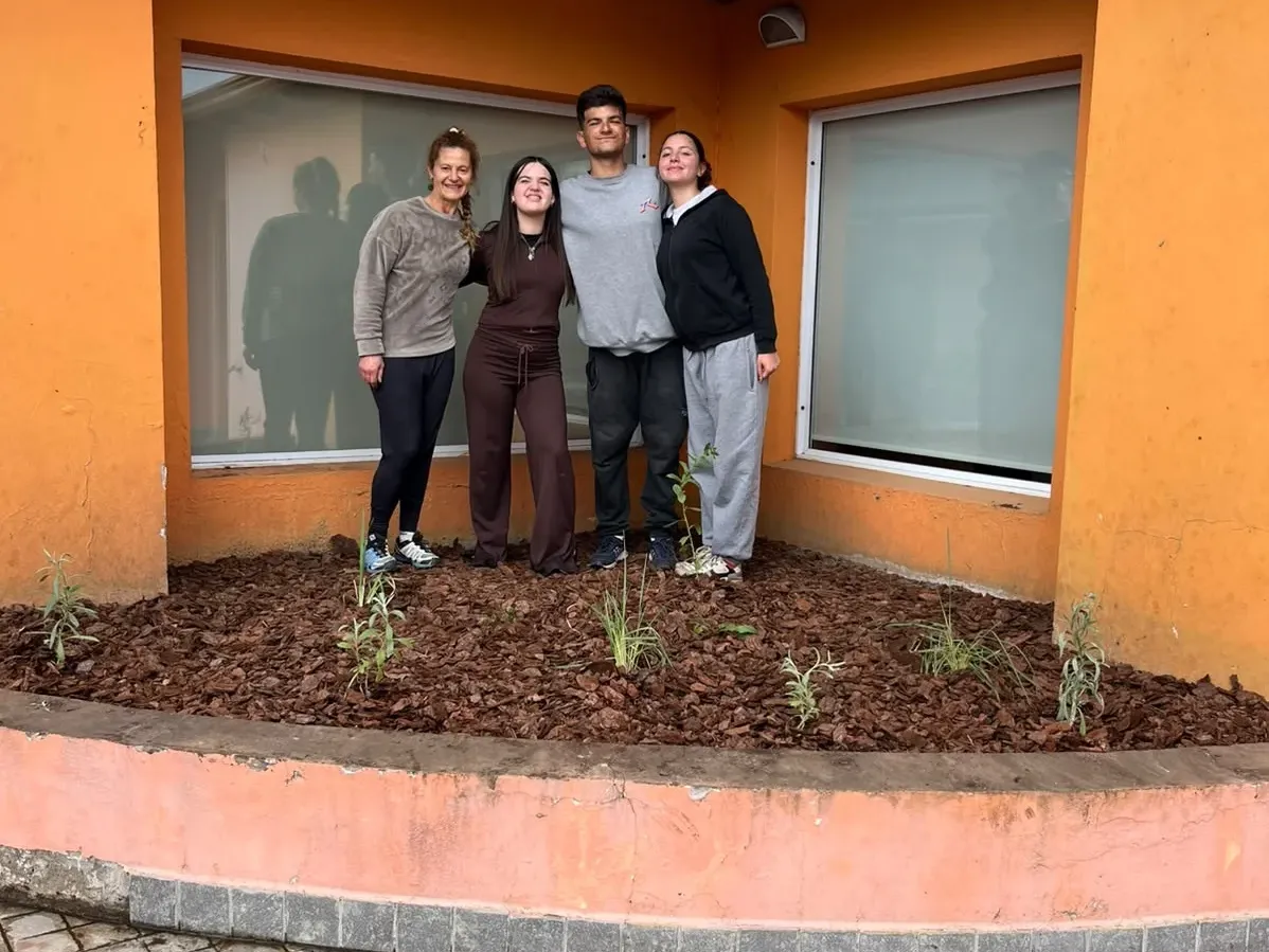 La Escuela Normal plantó un rincón de calma en Tita Brivio