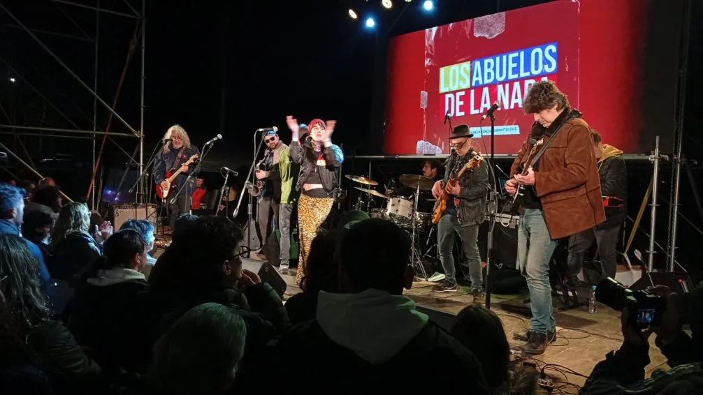 La isla del lago quedó chica para la Isla Fest