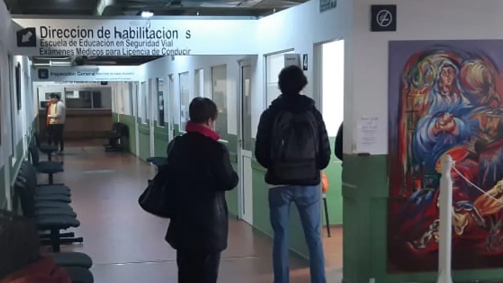 La multa de $582 mil dejó de figurar y renovó el carnet