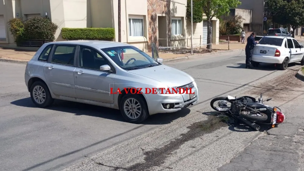 Madre e hija lesionadas tras chocar en 11 de Septiembre